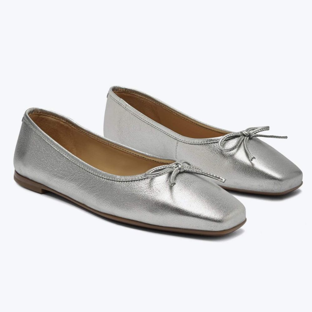 Bernardo Gwynn Ballet Flat Silver Tumbled Metallic Leather Size 6.5 Nwob